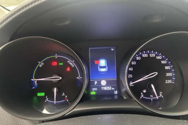 Toyota C-HR (2021) thumbnail 9