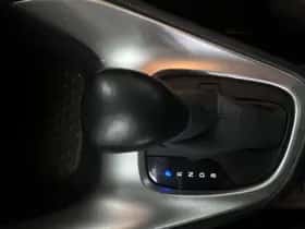 Toyota Yaris (2021) thumbnail 18