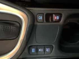 Toyota Yaris (2021) thumbnail 19