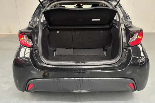 Toyota Yaris (2021) thumbnail 21