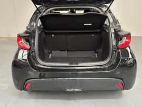 Toyota Yaris (2021) thumbnail 21