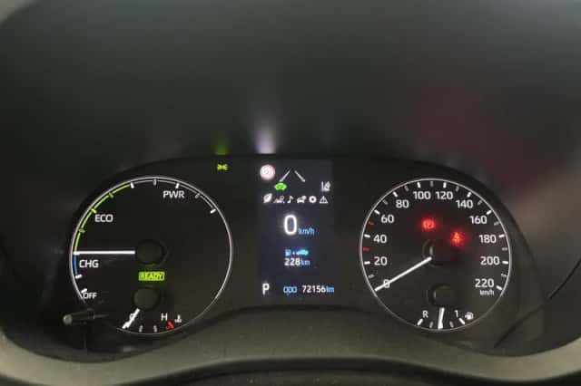 Toyota Yaris (2021) thumbnail 4