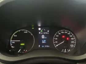Toyota Yaris (2021) thumbnail 4