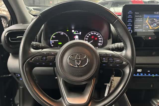 Toyota Yaris (2021) thumbnail 7