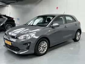 Kia Rio (2023) thumbnail 18