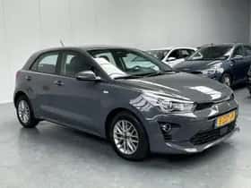 Kia Rio (2023) thumbnail 20