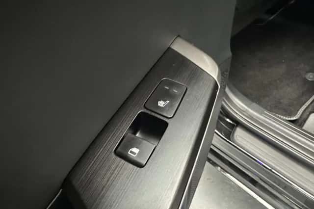 Kia EV6 (2025) thumbnail 21