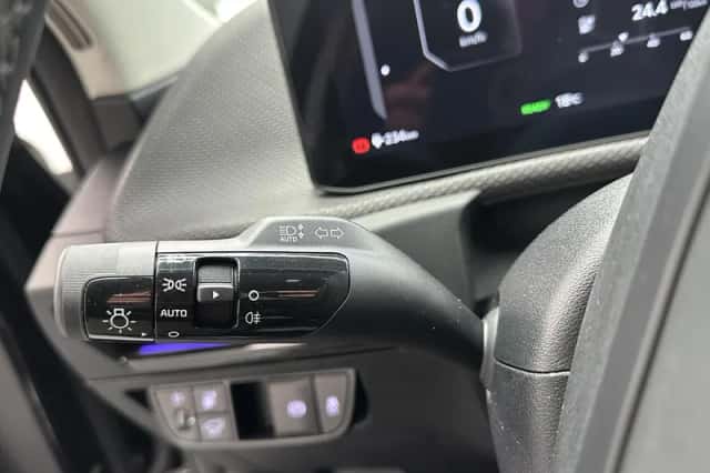 Kia EV6 (2025) thumbnail 10