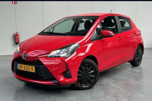 Toyota Yaris (2017) thumbnail 1
