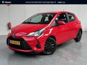 Toyota Yaris (2017) thumbnail 1
