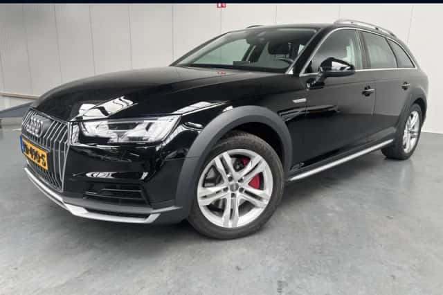 Audi A4 (2017) thumbnail 1
