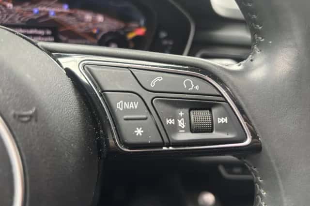 Audi A4 (2017) thumbnail 9