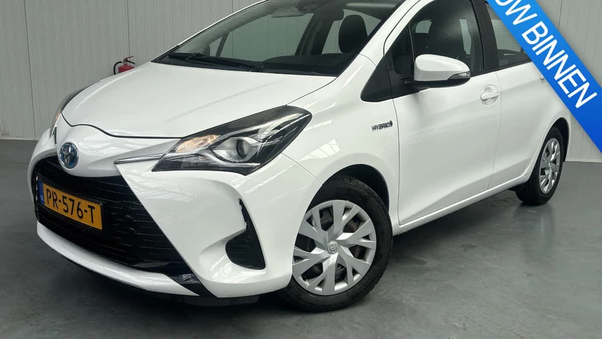 Toyota Yaris (2017) — foto 1
