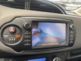 Toyota Yaris (2017) thumbnail 21