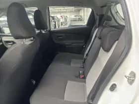 Toyota Yaris (2017) thumbnail 30