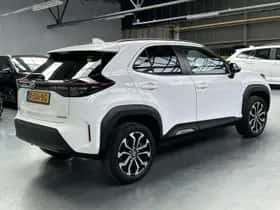 Toyota Yaris Cross (2023) thumbnail 2