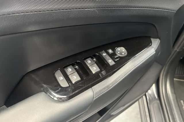 Kia Sportage (2025) thumbnail 4