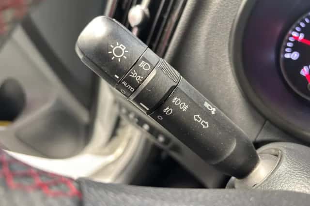 Kia Picanto (2022) thumbnail 14