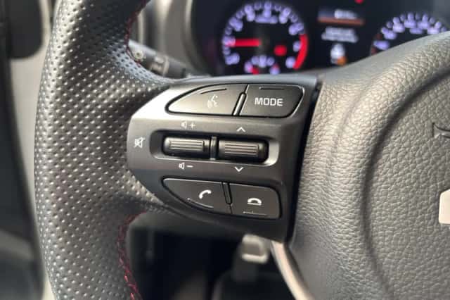Kia Picanto (2022) thumbnail 10