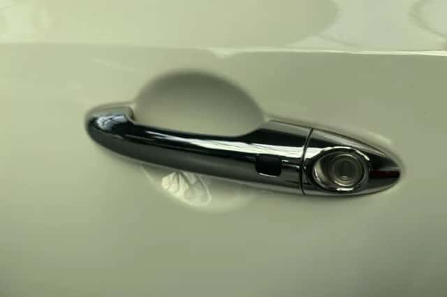 Kia Picanto (2022) thumbnail 2