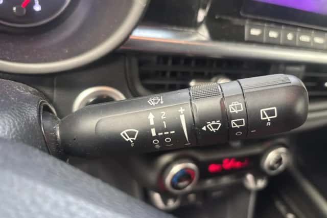 Kia Picanto (2022) thumbnail 11