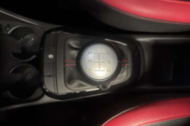 Kia Picanto (2022) thumbnail 19