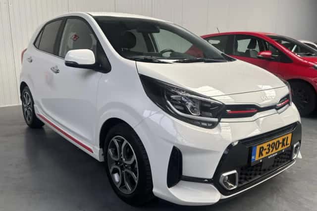 Kia Picanto (2022) thumbnail 22