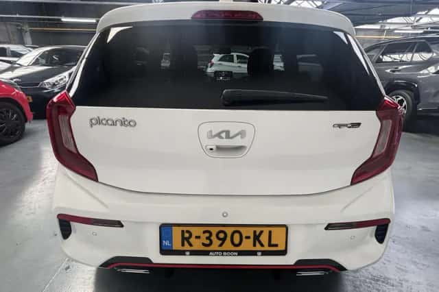 Kia Picanto (2022) thumbnail 26