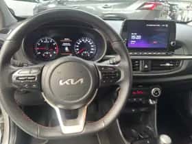 Kia Picanto (2022) thumbnail 4