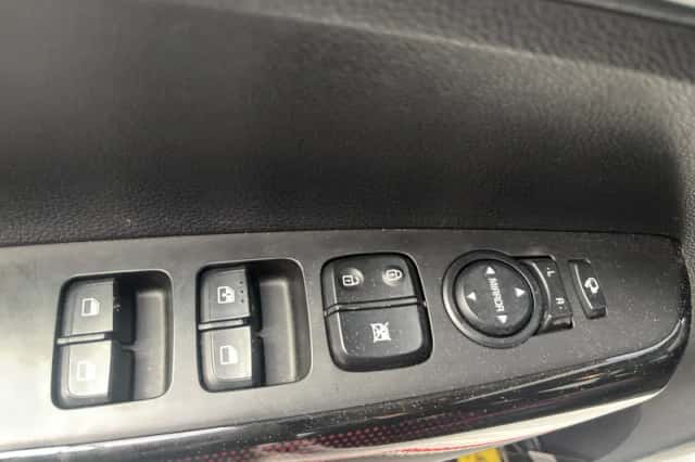 Kia Picanto (2022) thumbnail 5