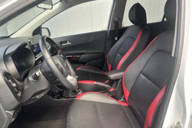 Kia Picanto (2022) thumbnail 6