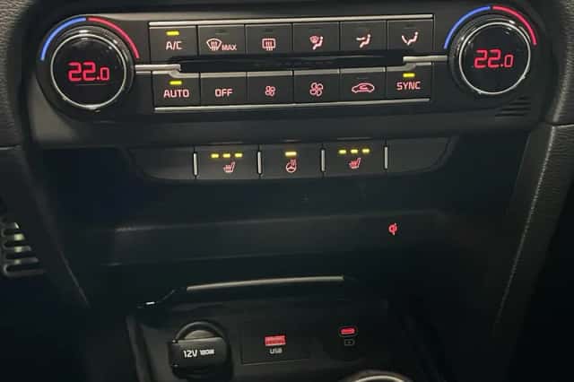 Kia XCeed (2024) thumbnail 16
