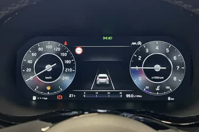 Kia XCeed (2024) thumbnail 6