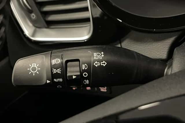 Kia XCeed (2024) thumbnail 9