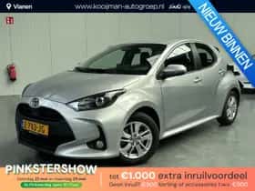 Toyota Yaris (2024) thumbnail 1