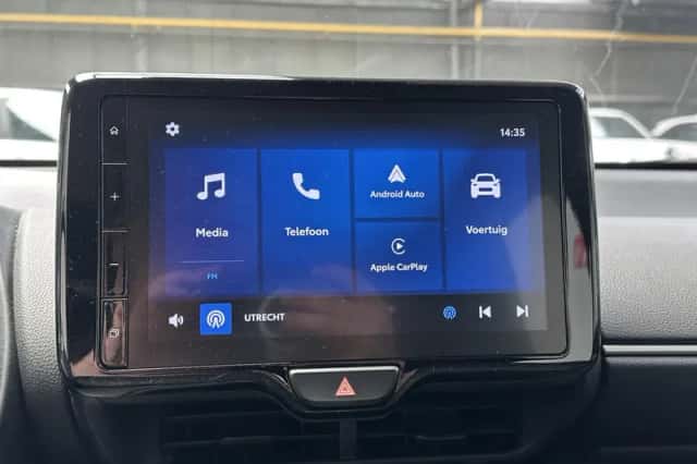 Toyota Yaris (2024) thumbnail 12
