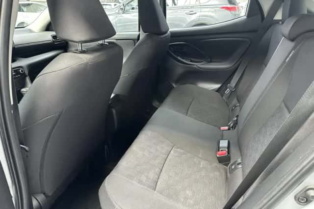 Toyota Yaris (2024) thumbnail 14