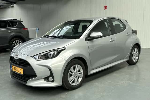 Toyota Yaris (2024) thumbnail 16