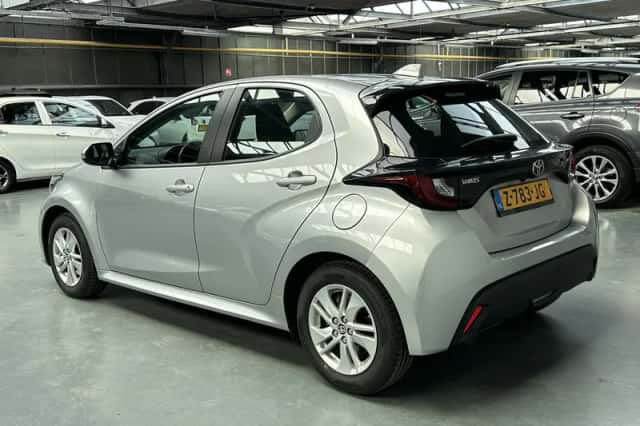Toyota Yaris (2024) thumbnail 17