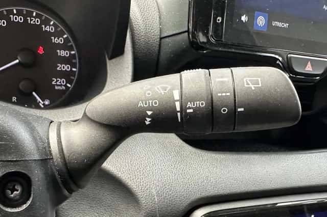 Toyota Yaris (2024) thumbnail 4