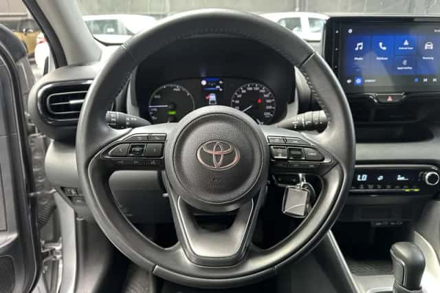 Toyota Yaris (2024) thumbnail 7