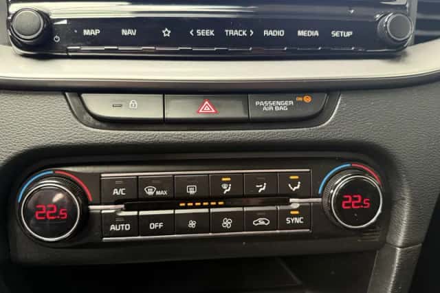 Kia Ceed Sportswagon (2023) thumbnail 11