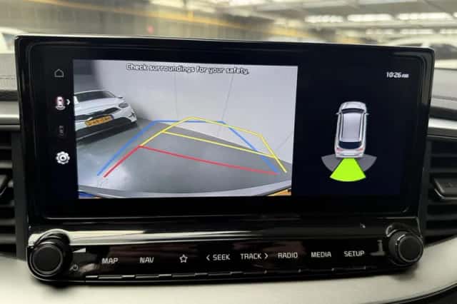 Kia Ceed Sportswagon (2023) thumbnail 12