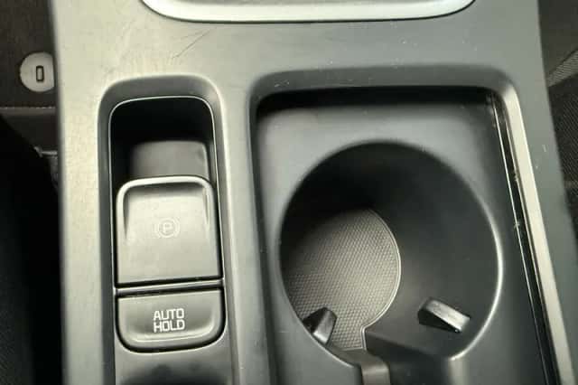 Kia Ceed Sportswagon (2023) thumbnail 14