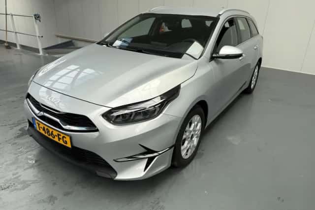 Kia Ceed Sportswagon (2023) thumbnail 18