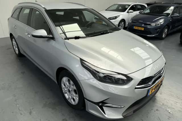 Kia Ceed Sportswagon (2023) thumbnail 19