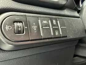 Kia Ceed Sportswagon (2023) thumbnail 5