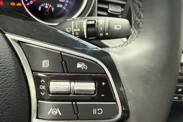 Kia Ceed Sportswagon (2023) thumbnail 8