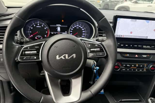 Kia Ceed Sportswagon (2023) thumbnail 10