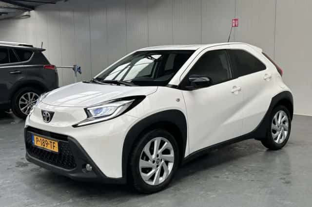 Toyota Aygo (2022) thumbnail 18